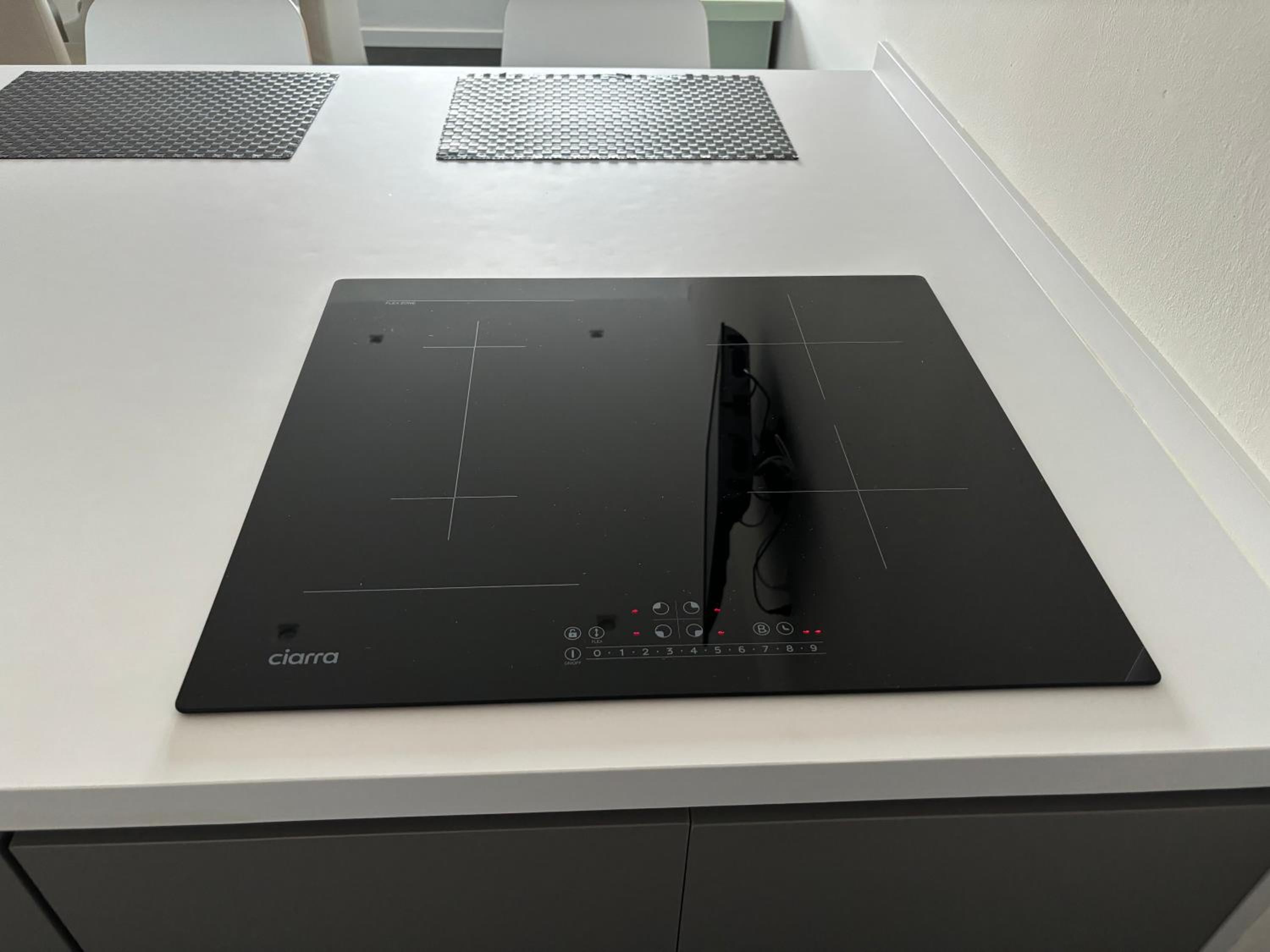 FabFour - Piazza Fontana photo 5