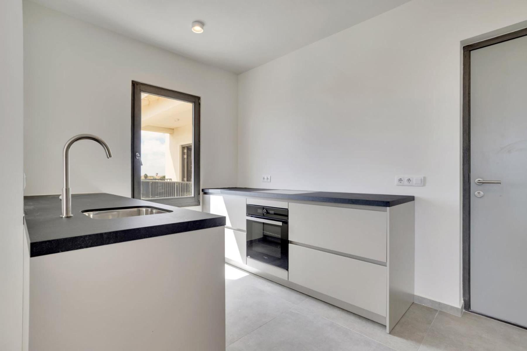 Bonaire Beach Apartment 16 with communal pool and diving facilities