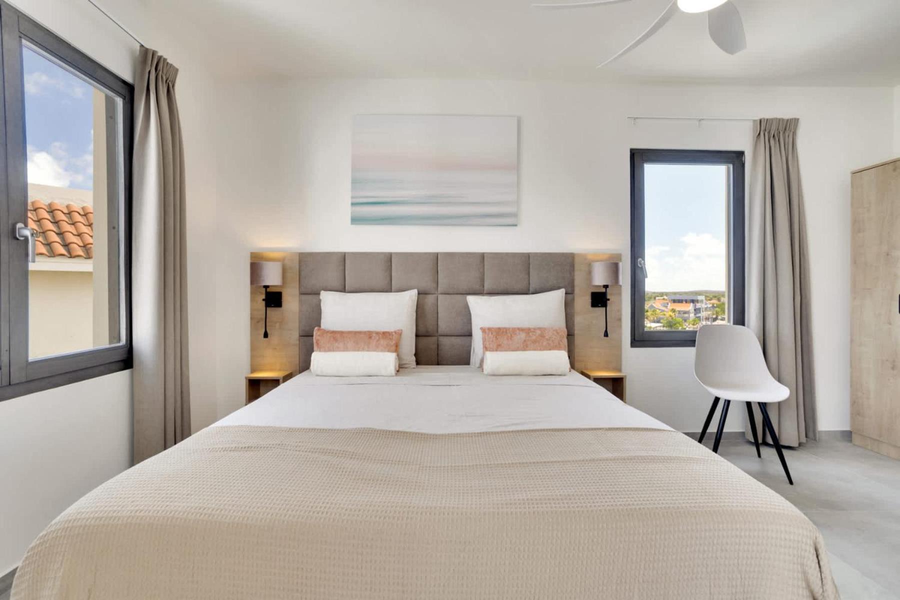 Bonaire Beach Apartment 16 with communal pool and diving facilities