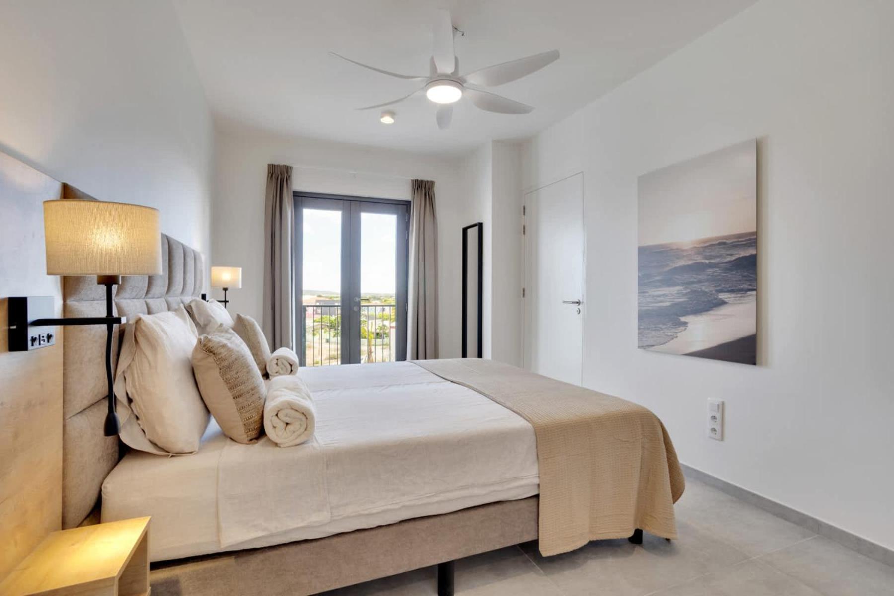 Bonaire Beach Apartment 17 with communal pool and diving facilities