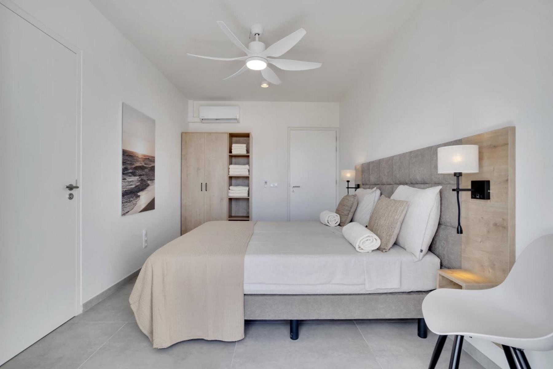 Bonaire Beach Apartment 17 with communal pool and diving facilities