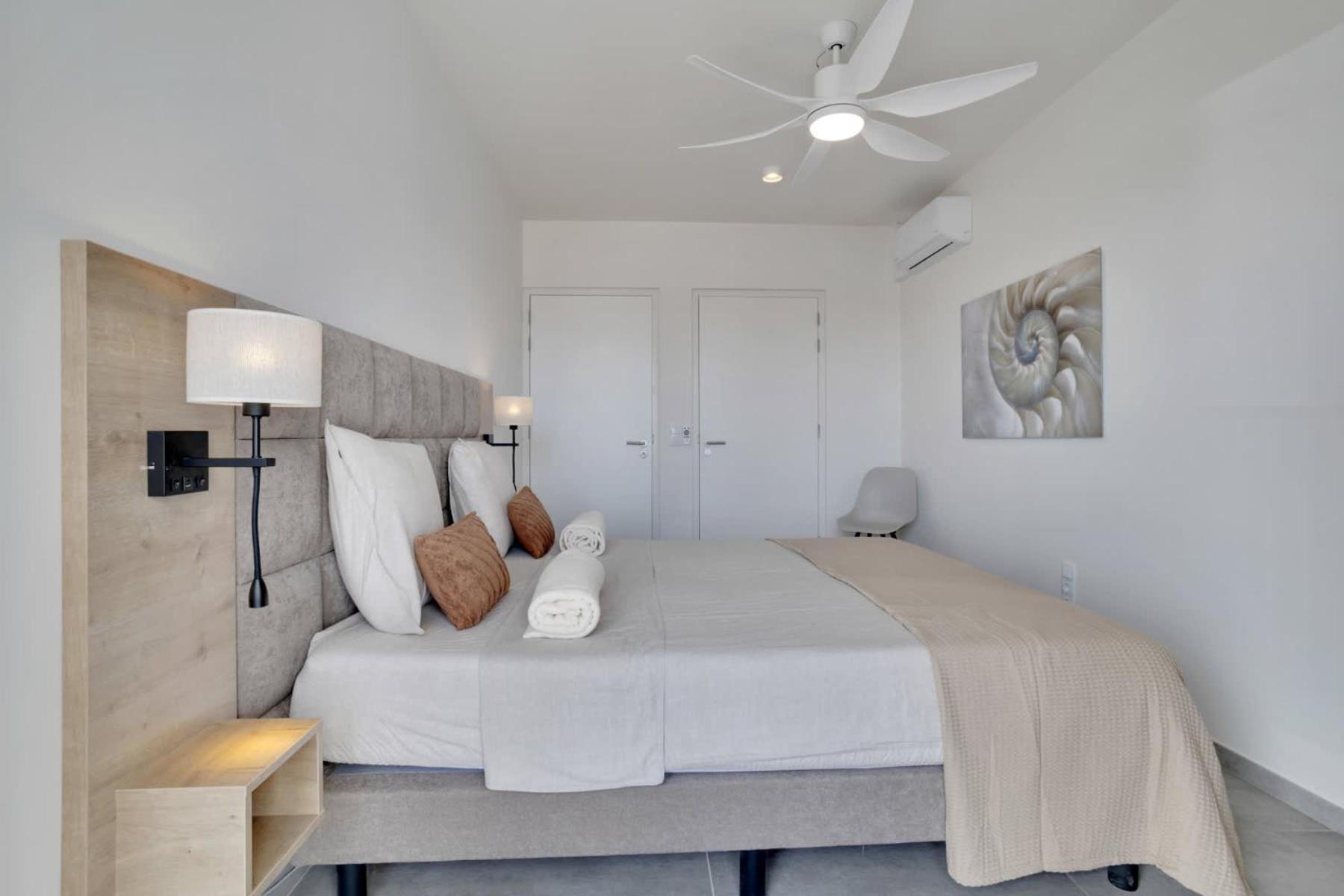 Bonaire Beach Apartment 17 with communal pool and diving facilities