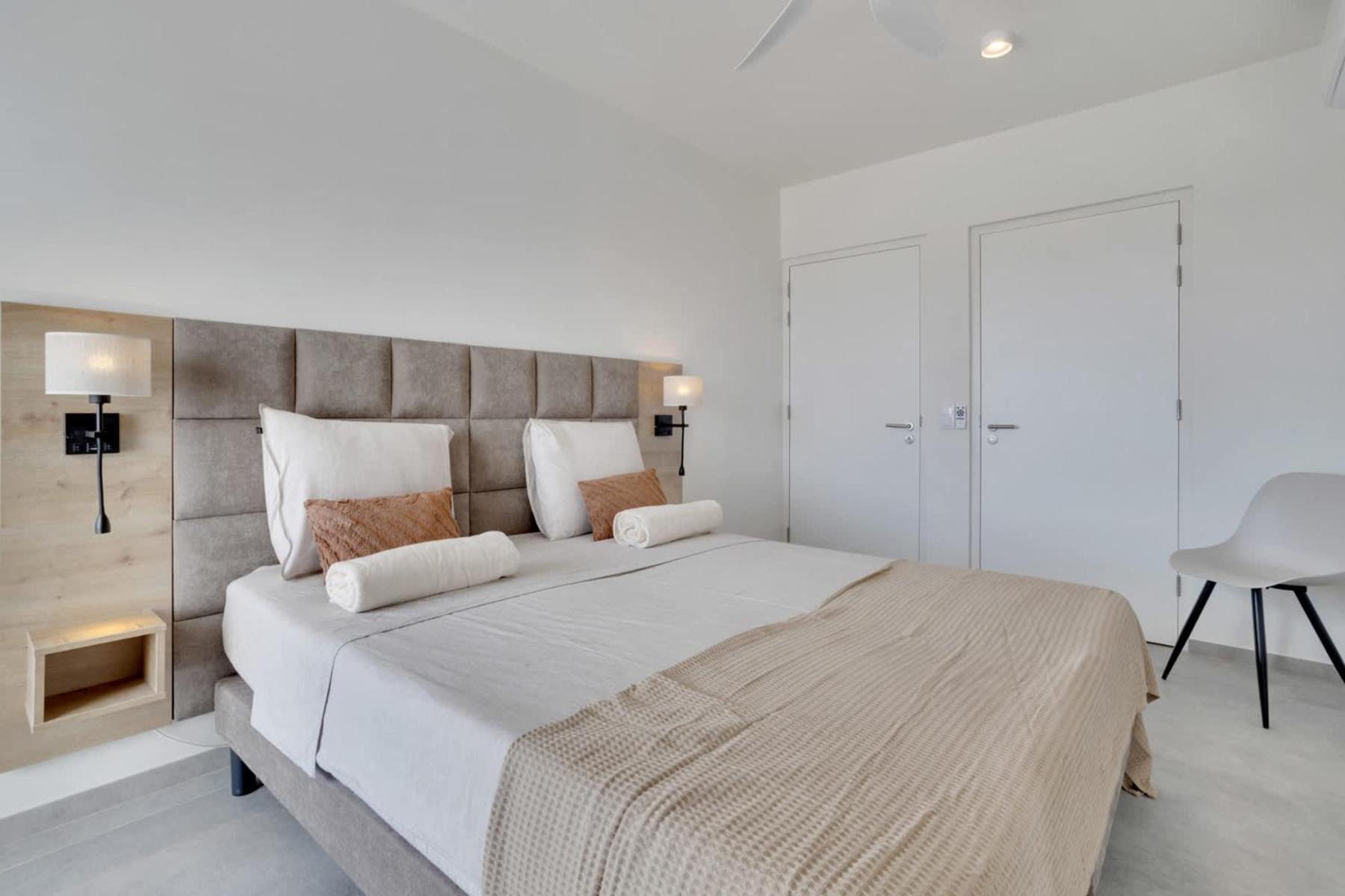 Bonaire Beach Apartment 17 with communal pool and diving facilities