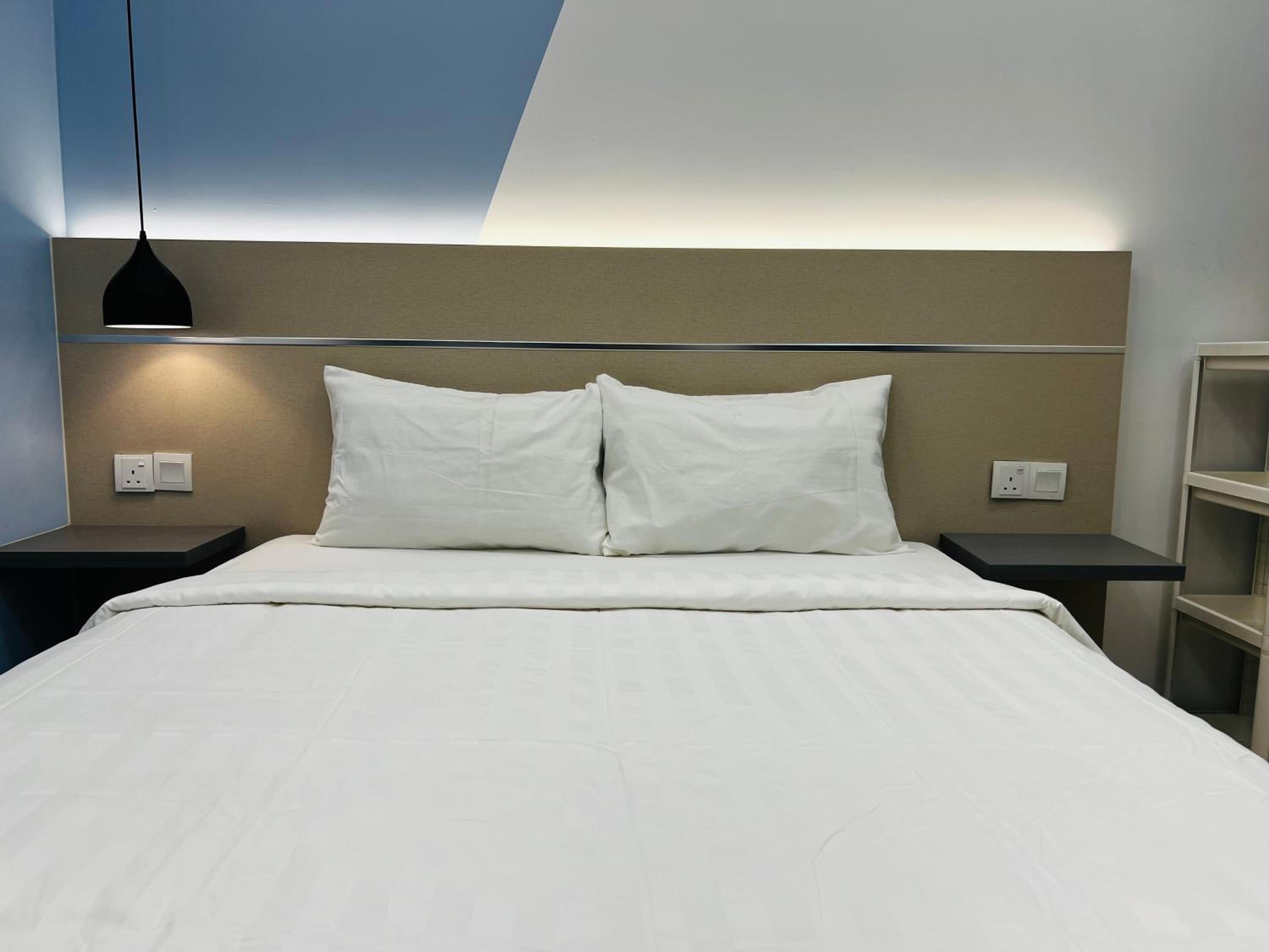 Hotel Colony Infinitum