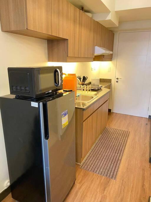 Easy Escape 1bedroom unit Satori Pasig view 3