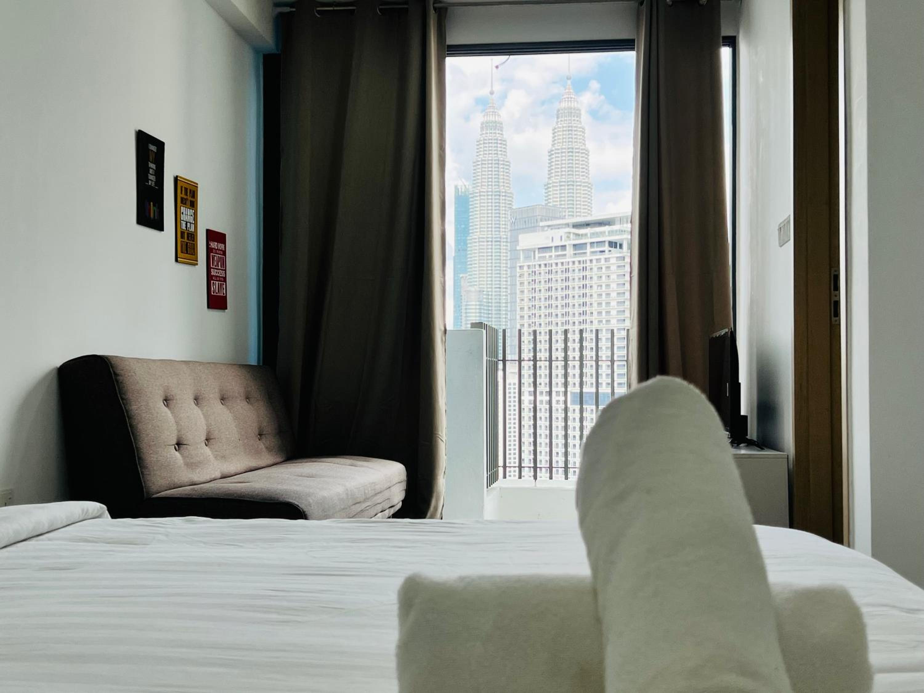 Hotel Colony Infinitum