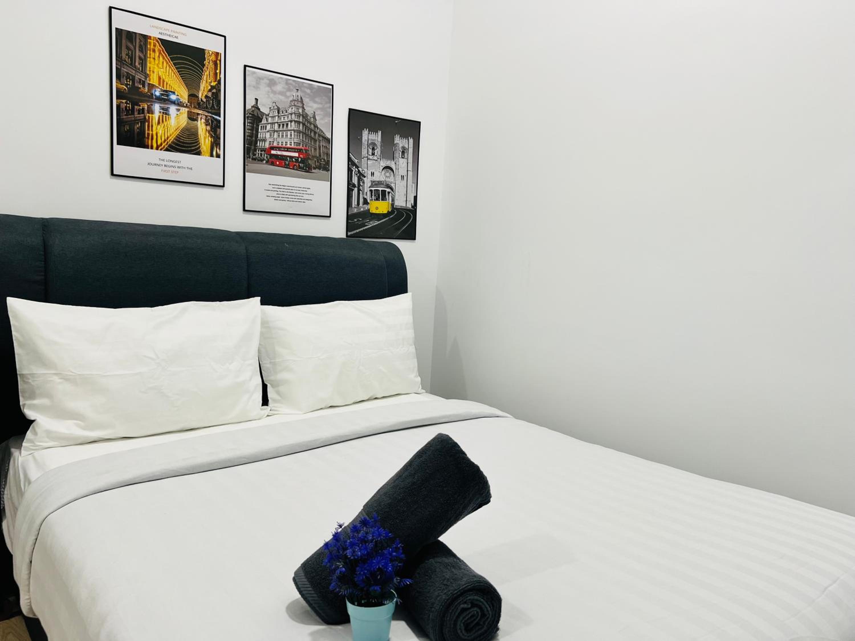 Hotel Colony Infinitum