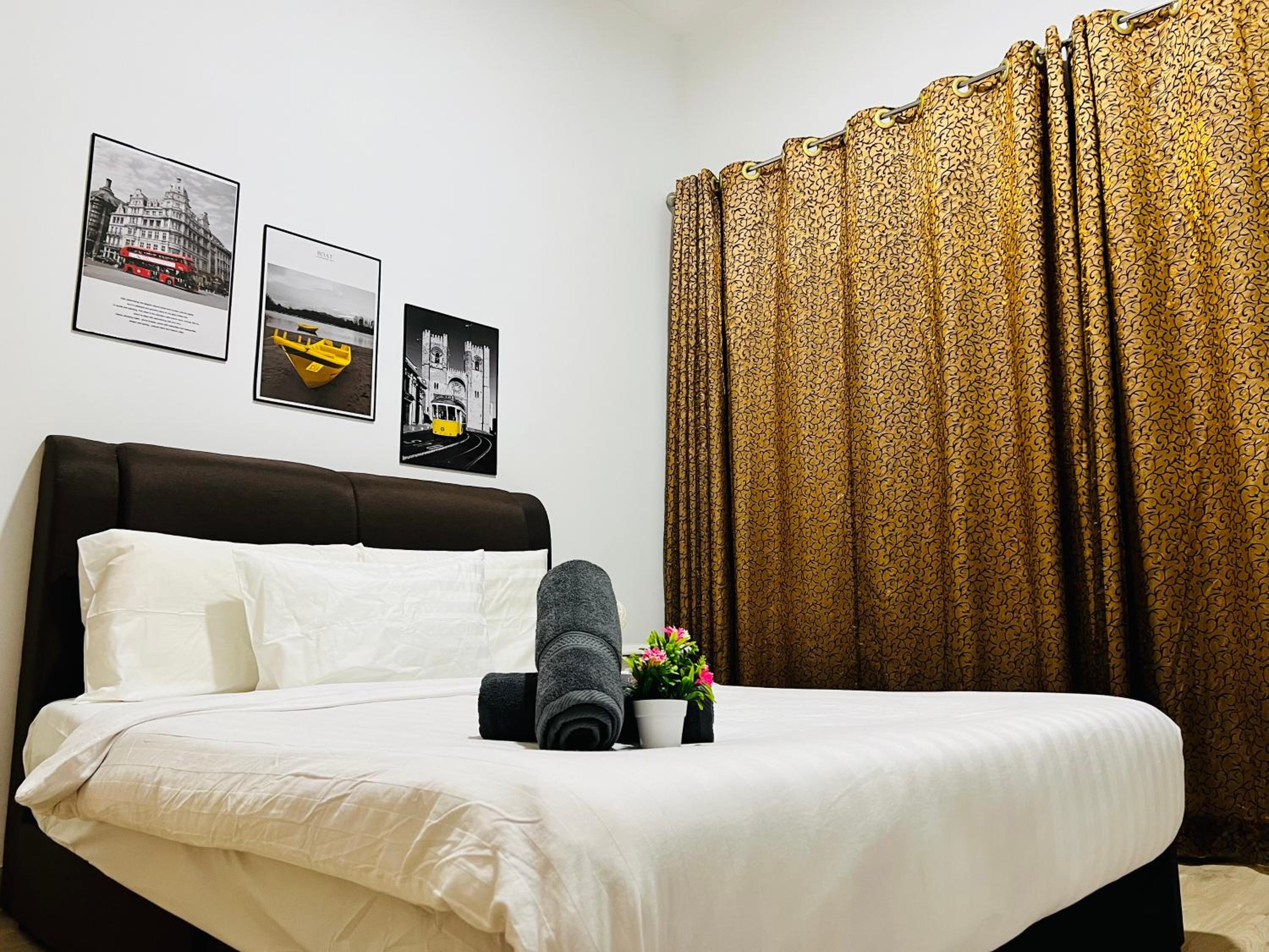 Hotel Colony Infinitum