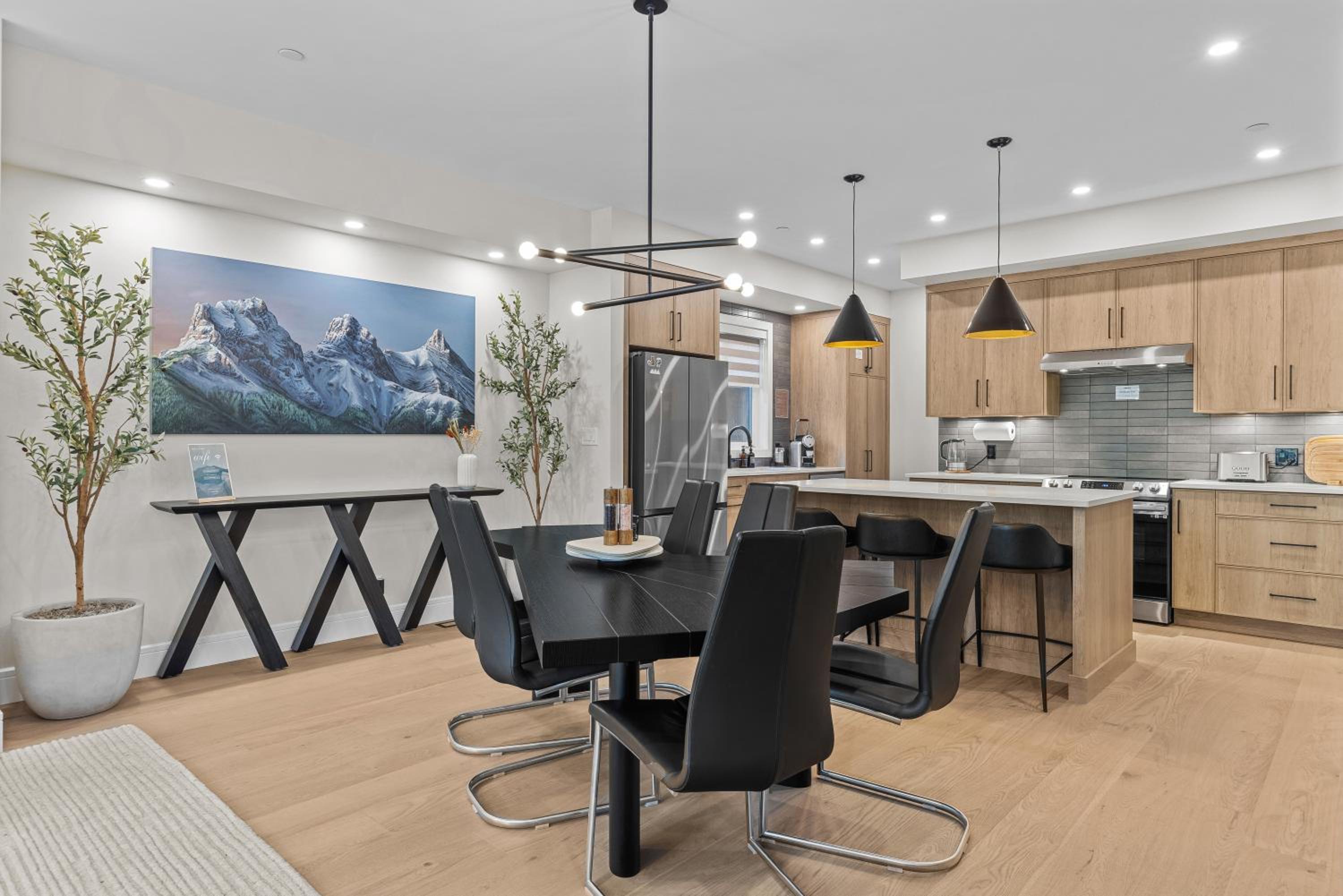 Sisters Summit Villa by WeekAway Vacations