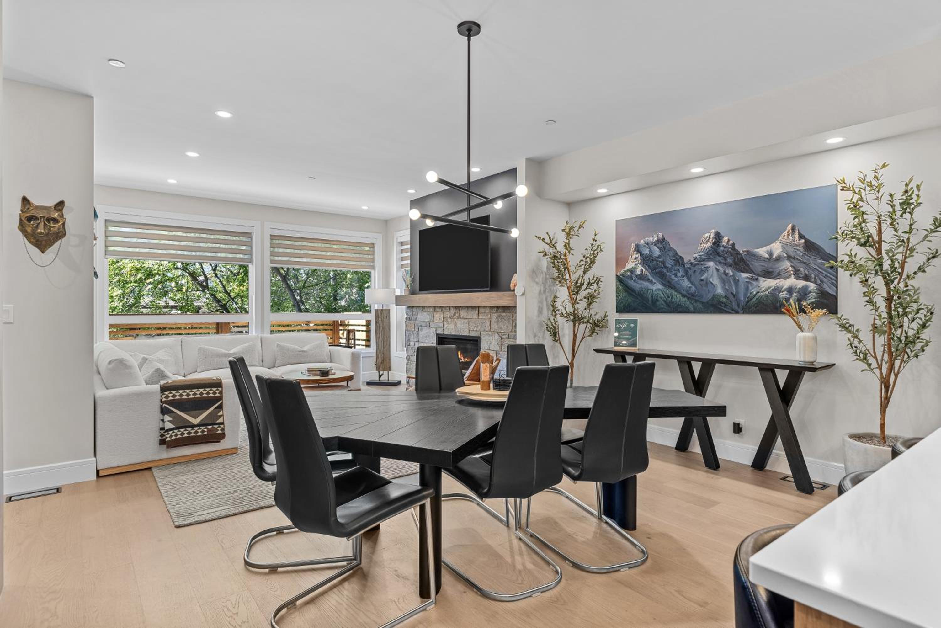 Sisters Summit Villa by WeekAway Vacations