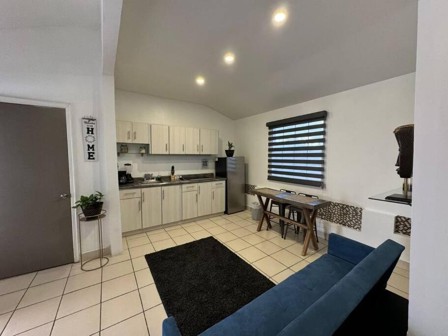 Comodo Departamento con Terraza