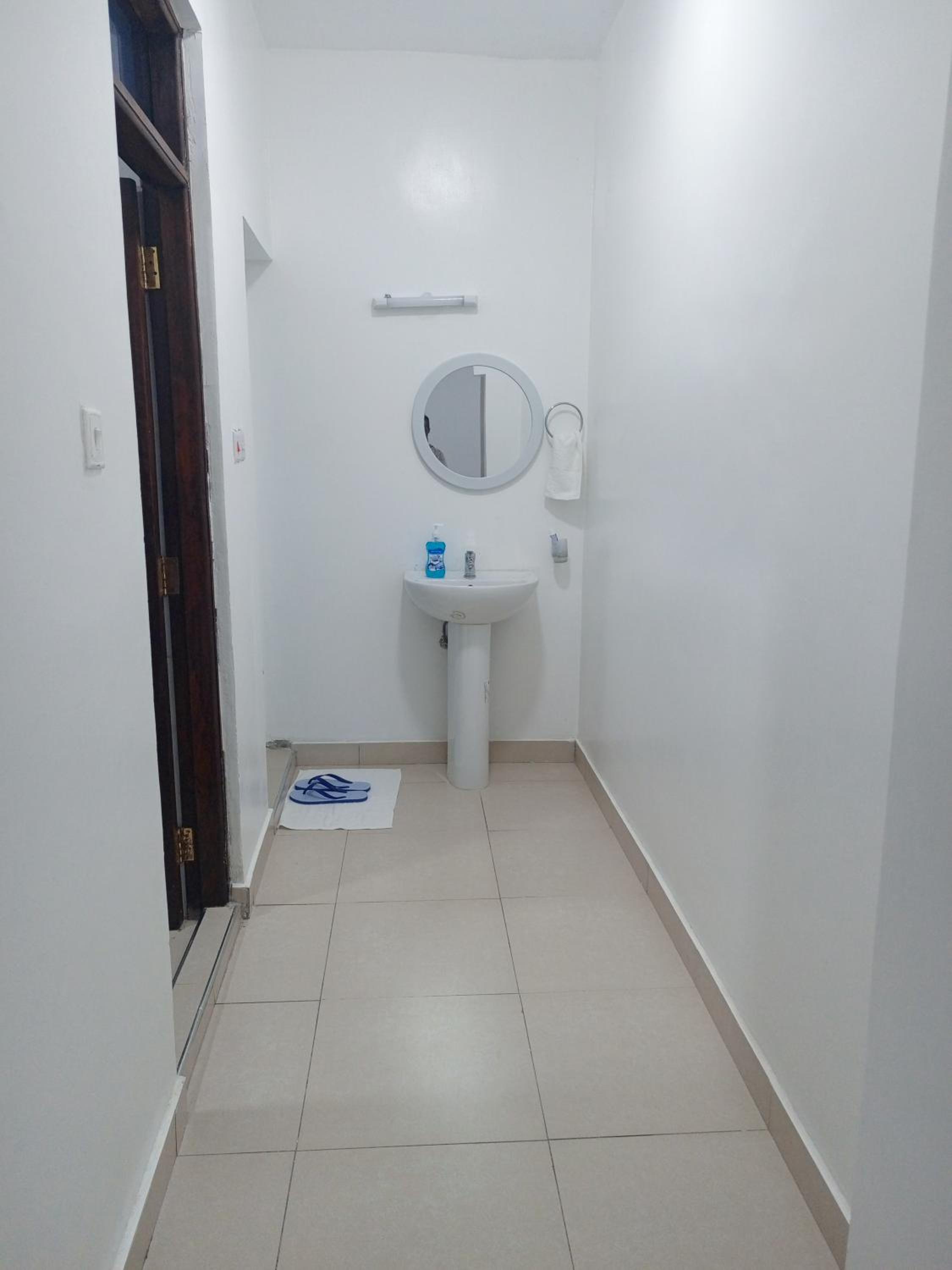 Studio Apartment in Nyali Mombasa view 5