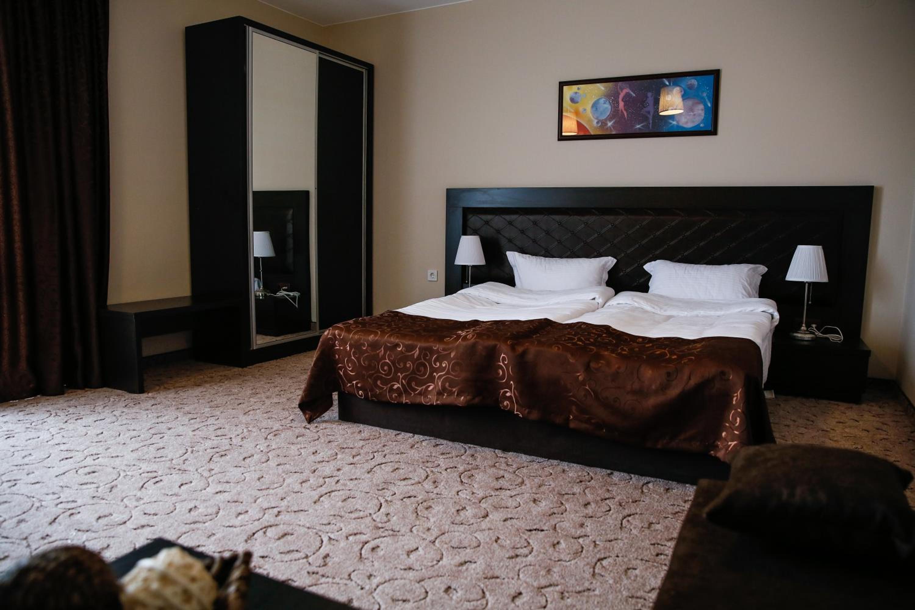 Einstein House & Spa