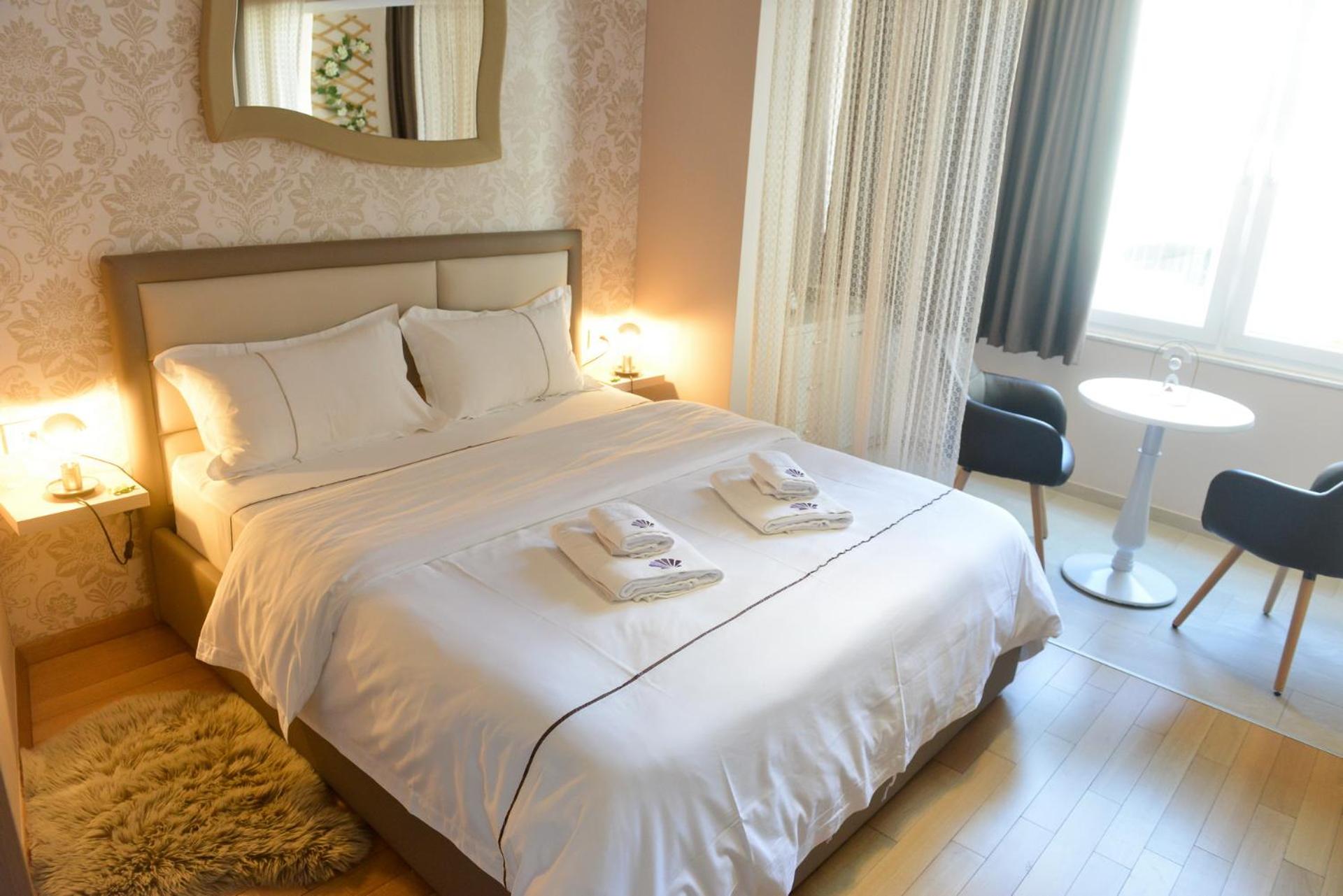 Zoilo Rooms self check-in