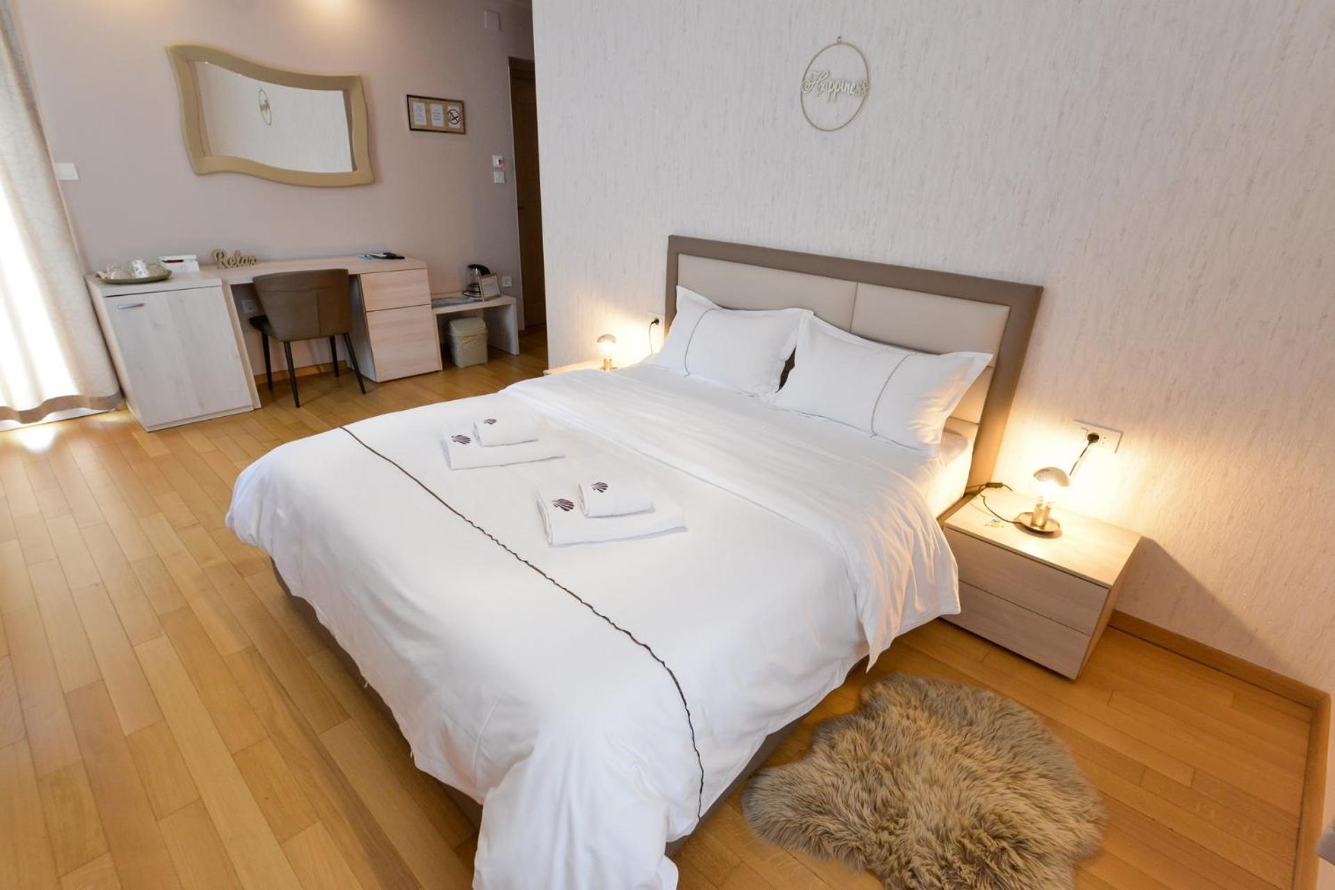 Zoilo Rooms self check-in