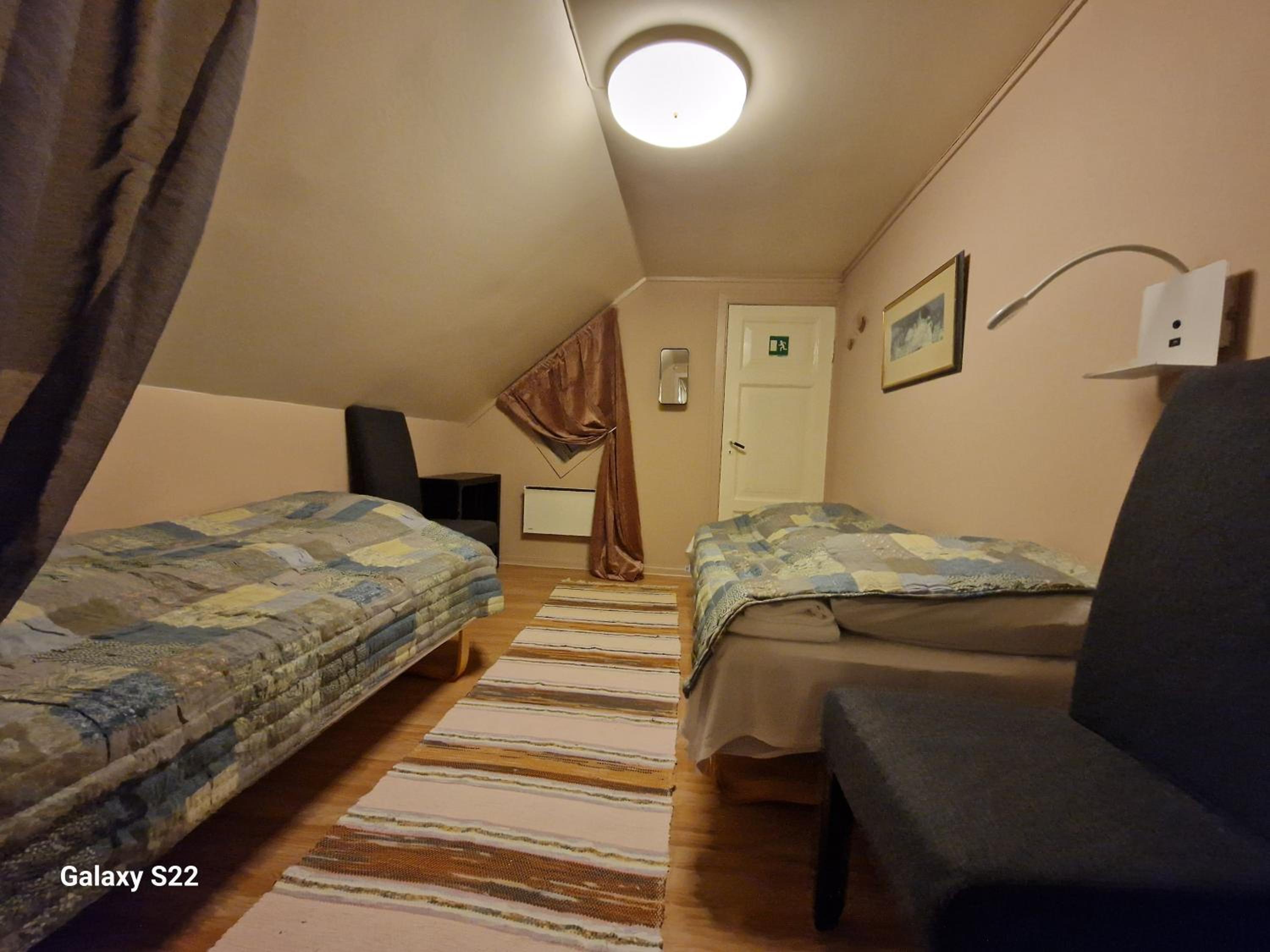 Photo 13