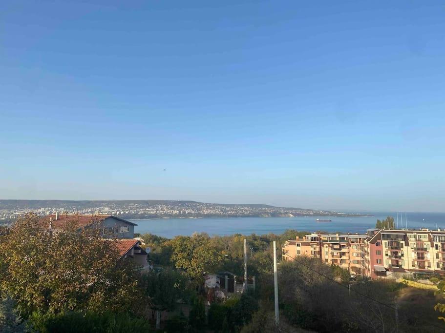 Luxury Seaside Villa with Jacuzzi & Garden - Varna