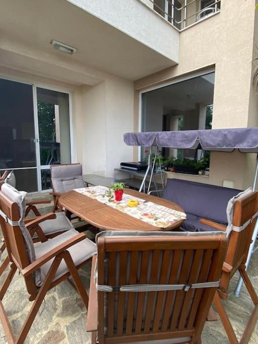 Luxury Seaside Villa with Jacuzzi & Garden - Varna