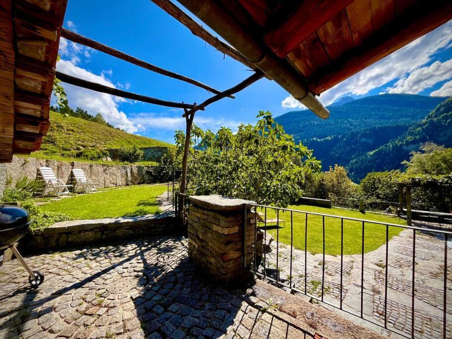 La Val Swiss Alpine Cottage with Southern Flavor