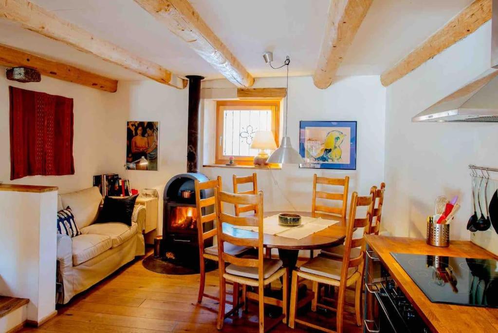 La Val Swiss Alpine Cottage with Southern Flavor