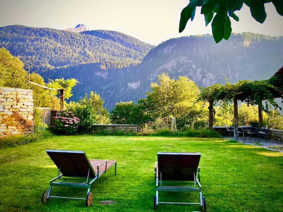 La Val Swiss Alpine Cottage with Southern Flavor