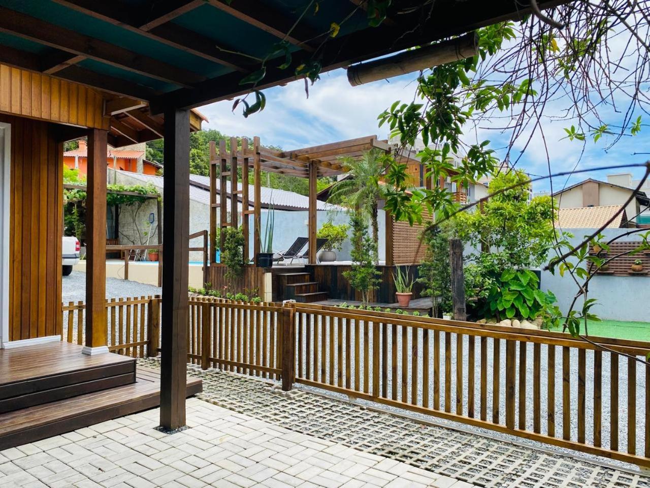 Residencial com Piscina e Jacuzzi com vista para a Natureza
