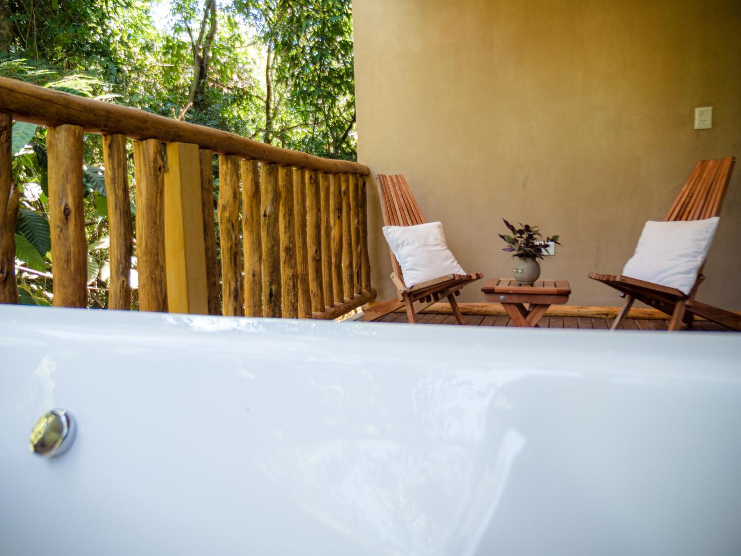 La Aldea De La Selva Lodge