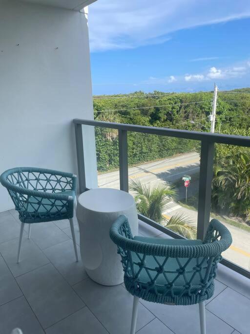 Elegant 2Br with Balcony by the Beach view 4