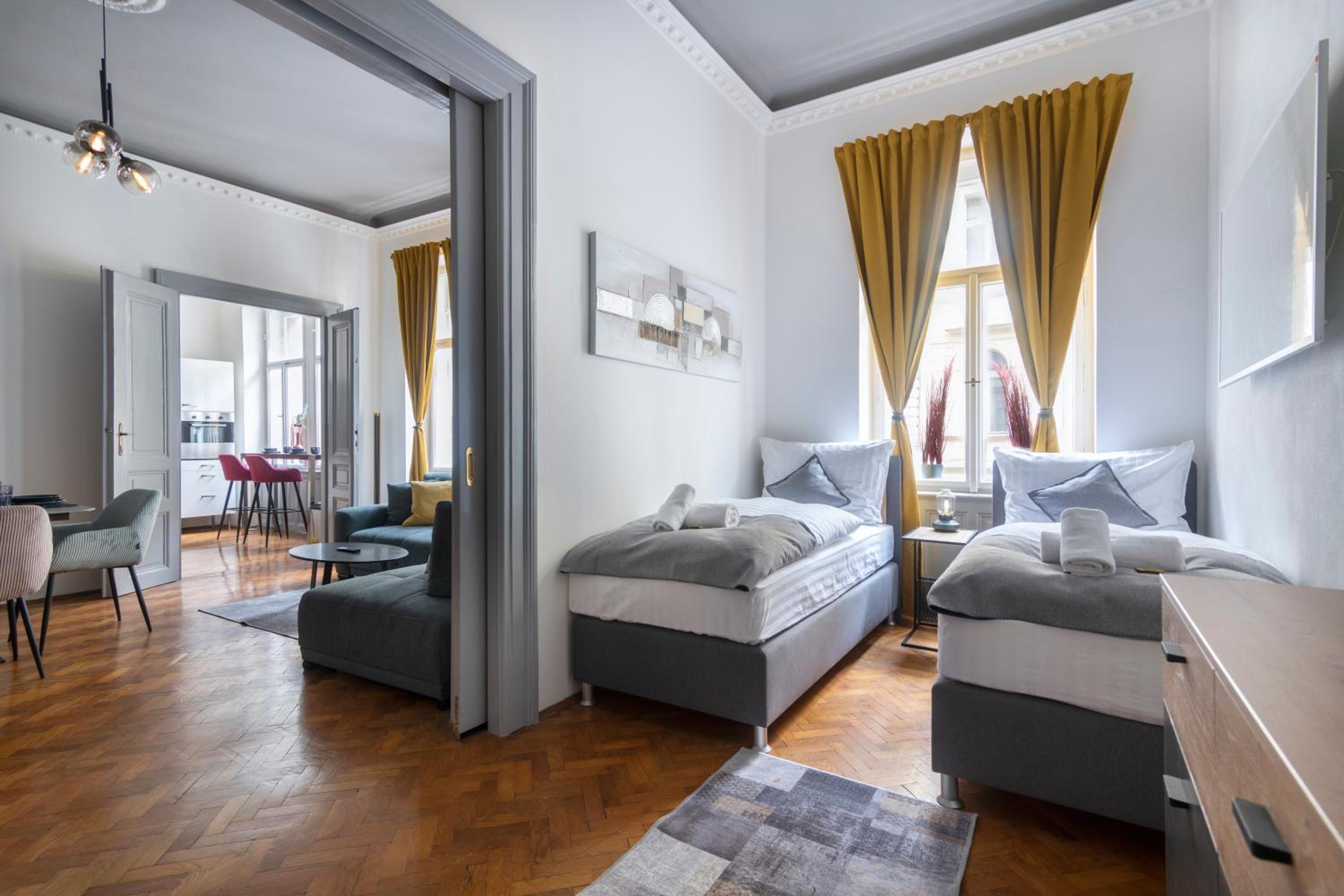 3 Bedroom - Central Superior-Flat 115m2