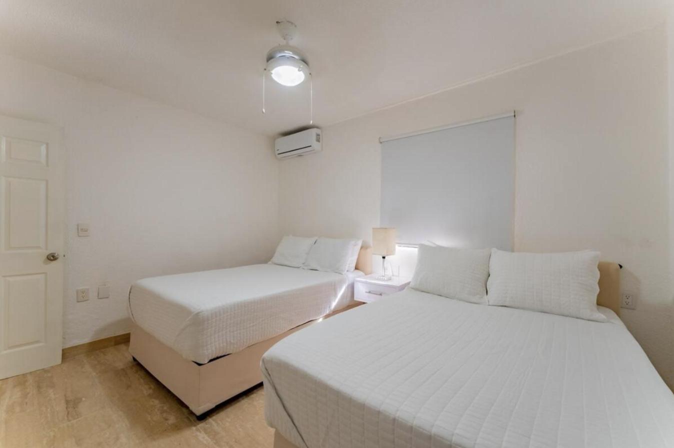 Beachfront Villa in Cancun Hotel Zone