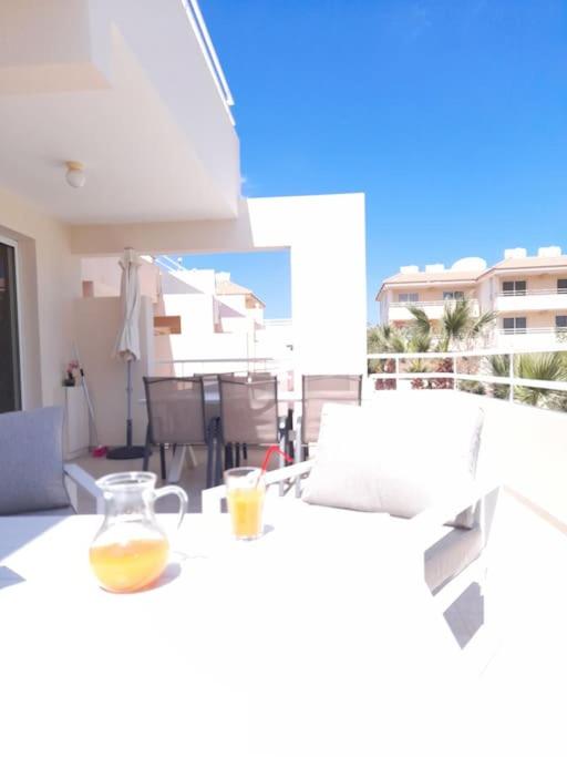 NISSI BEACH Apt 7 BIG VERANDA AND FREE WIFI