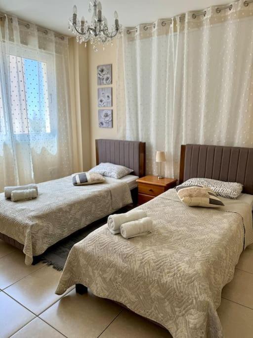 NISSI BEACH Apt 7 BIG VERANDA AND FREE WIFI