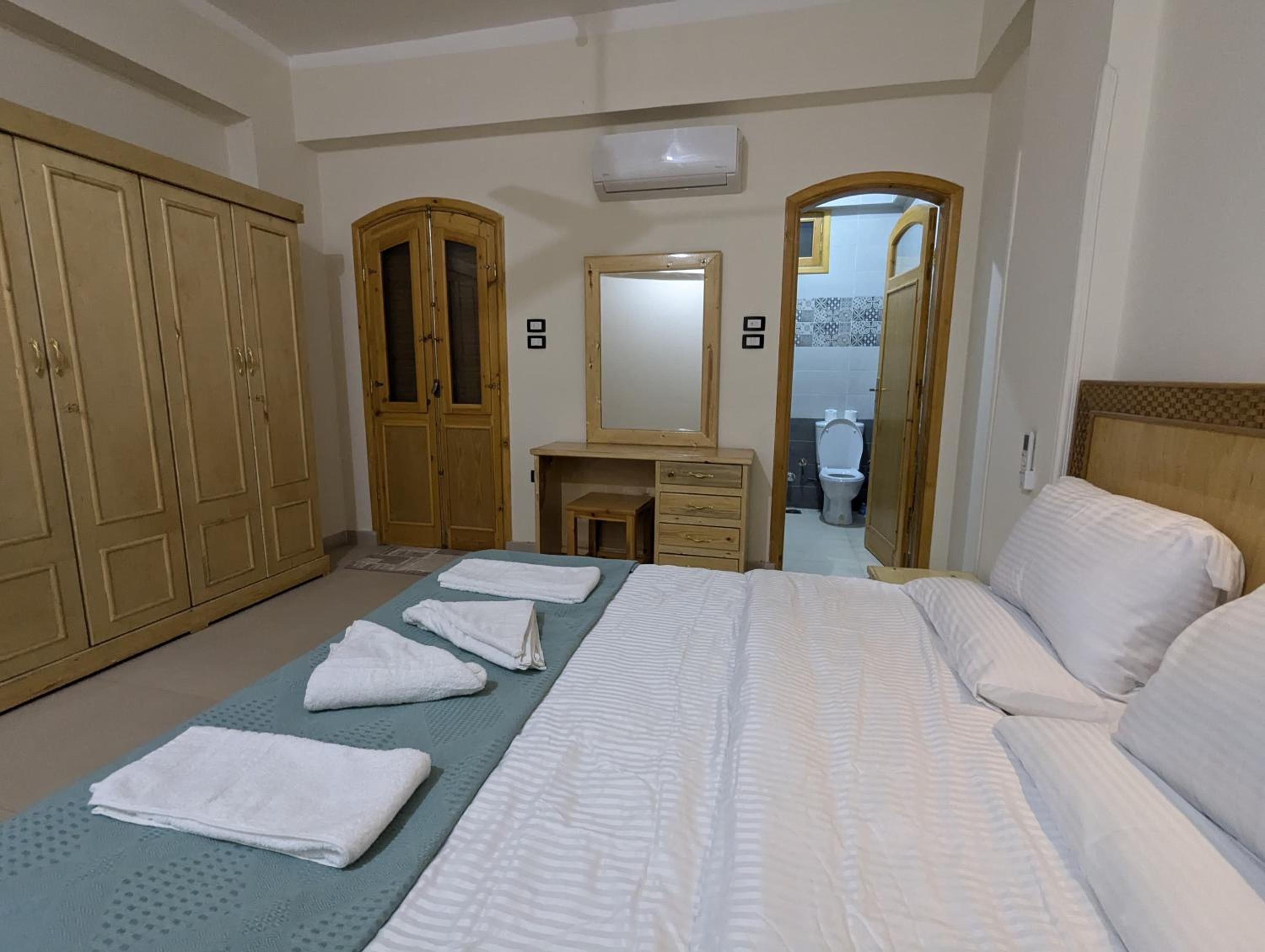Pharaohs Apartments