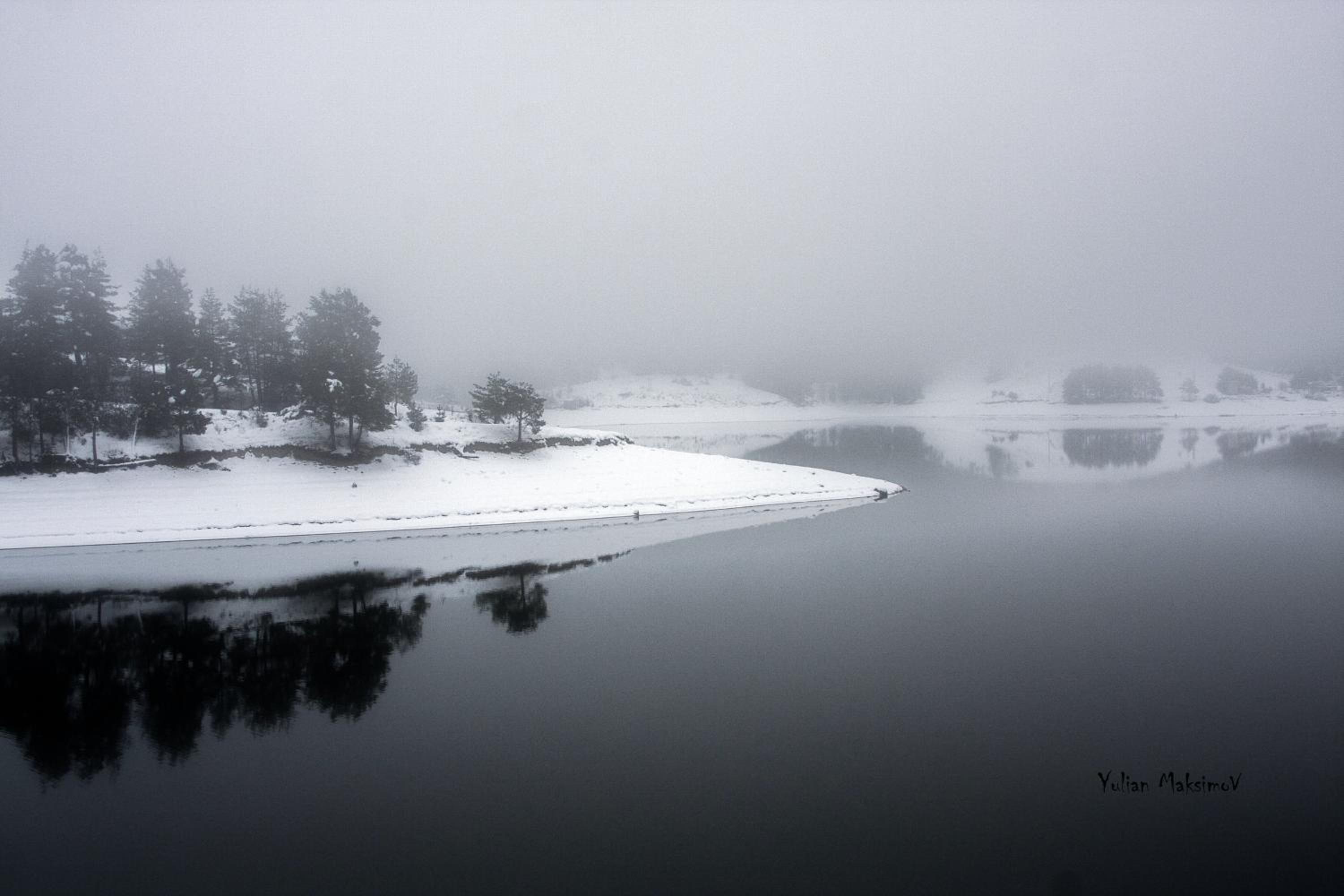 Divna Forest & Lake House