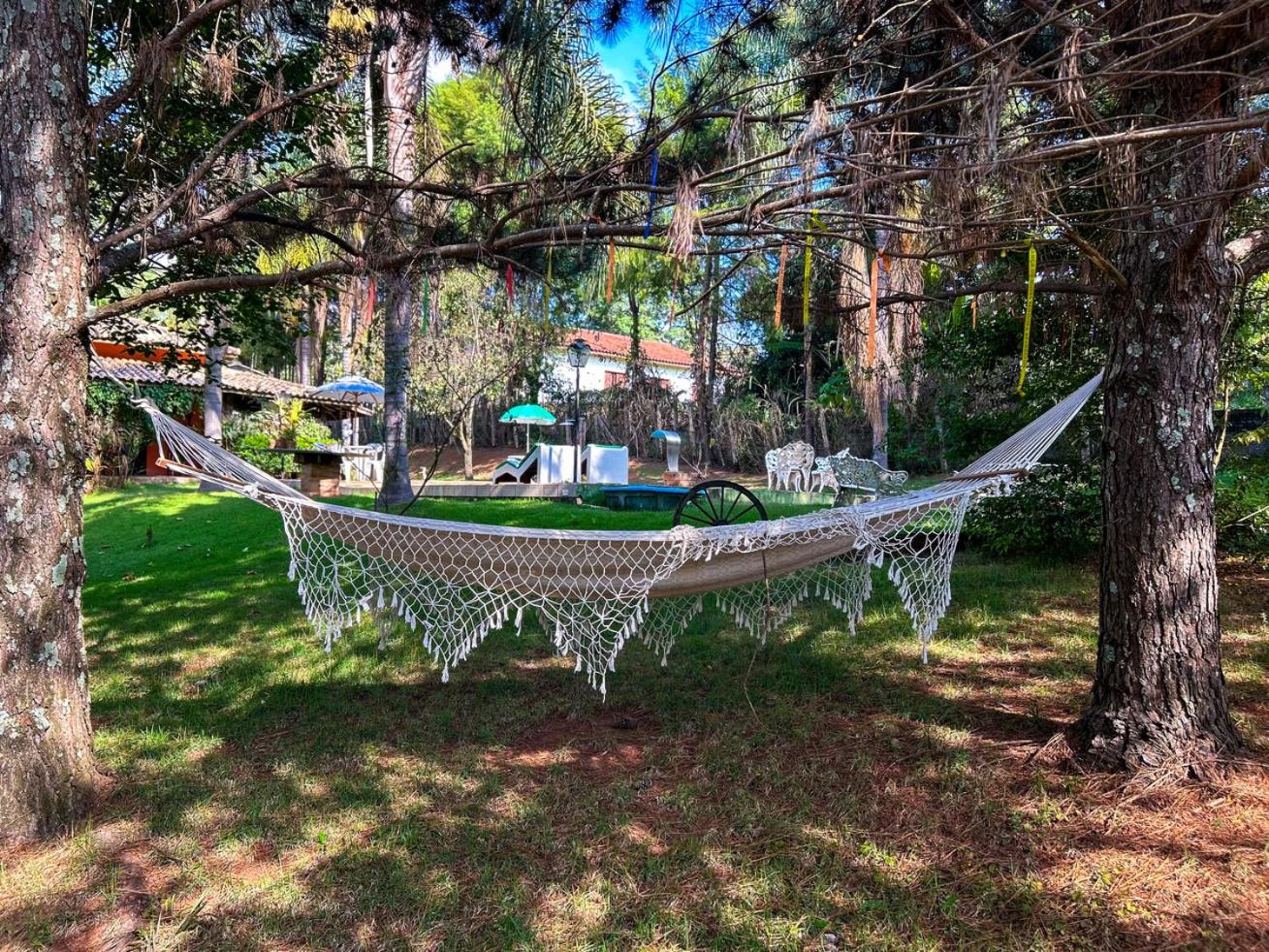 Chacara com piscina, WiFi e lazer completo - SP