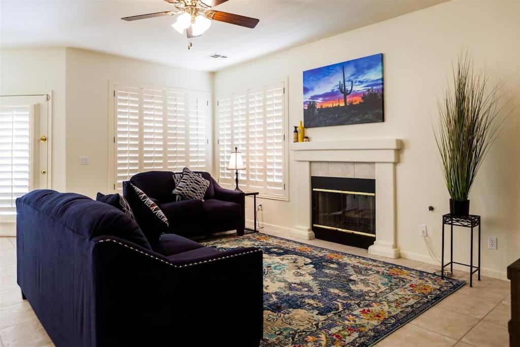 Gated Ocotillo house, pool heater, BBQ, golf views - Property Image 21