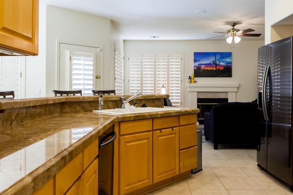 Gated Ocotillo house, pool heater, BBQ, golf views - Property Image 33