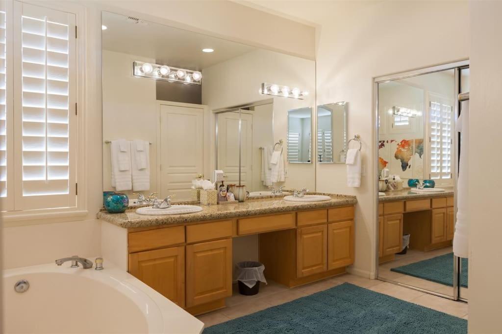 Gated Ocotillo house, pool heater, BBQ, golf views - Property Image 40