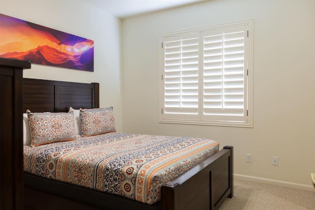 Gated Ocotillo house, pool heater, BBQ, golf views - Property Image 4