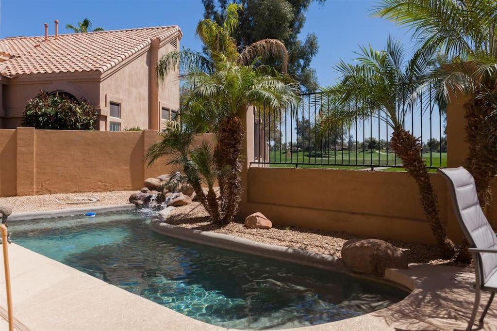 Gated Ocotillo house, pool heater, BBQ, golf views - Property Image 1