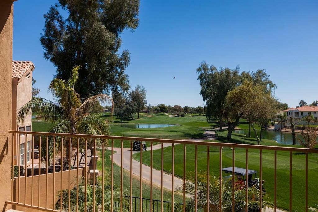 Gated Ocotillo house, pool heater, BBQ, golf views - Property Image 12
