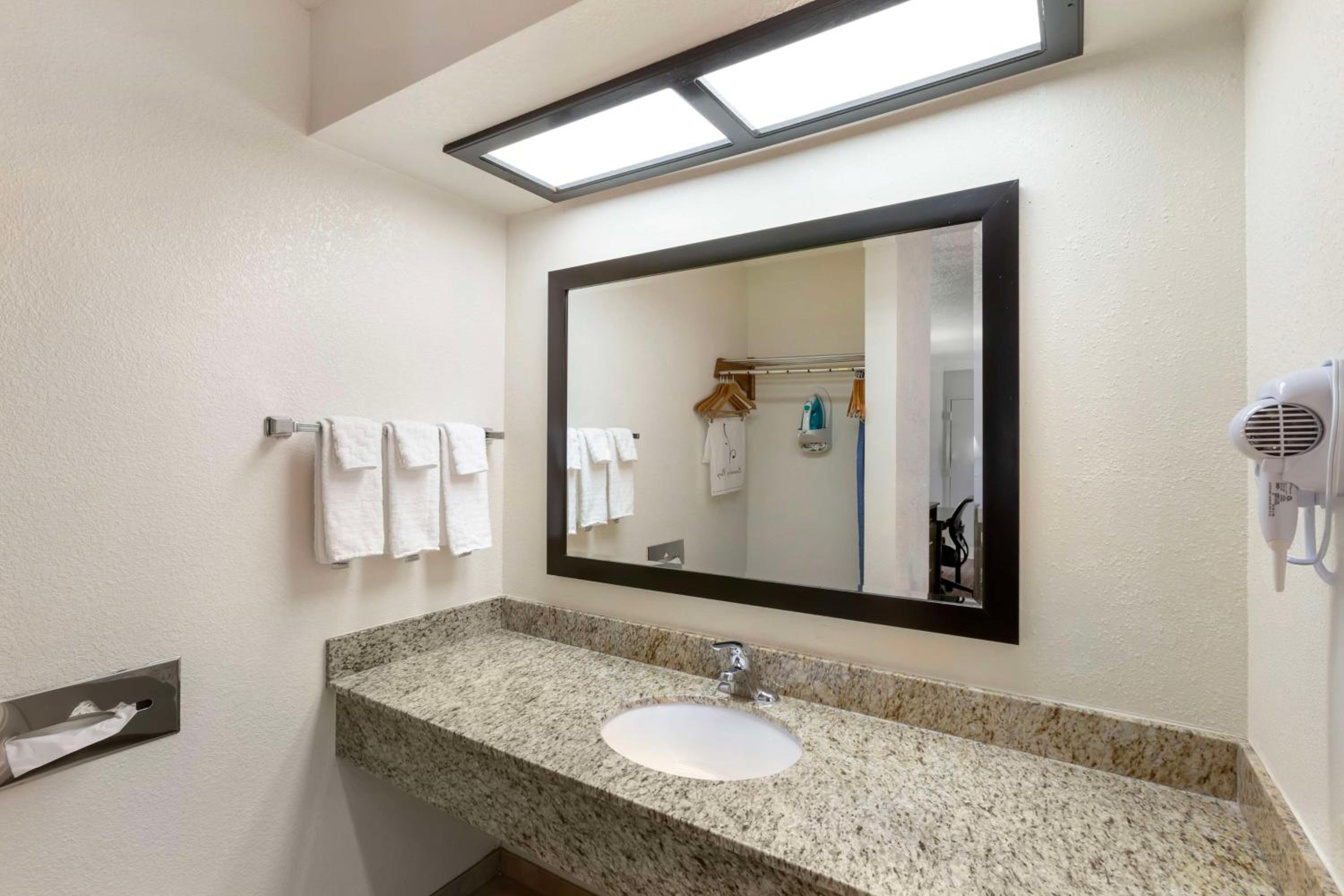 Best Western Sawmill Inn