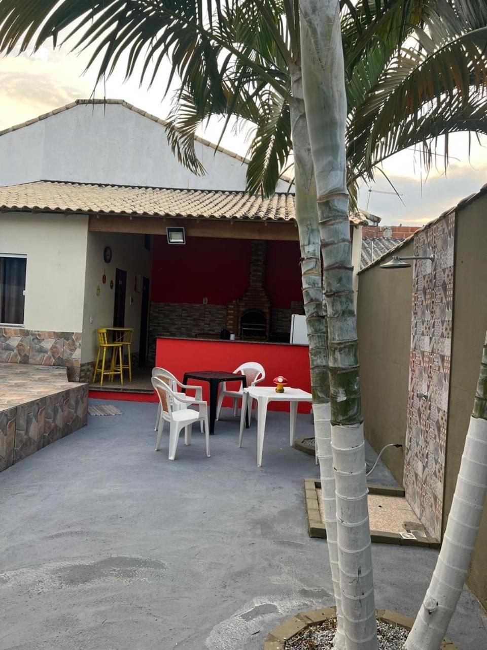 Casa com piscina 3 quartos