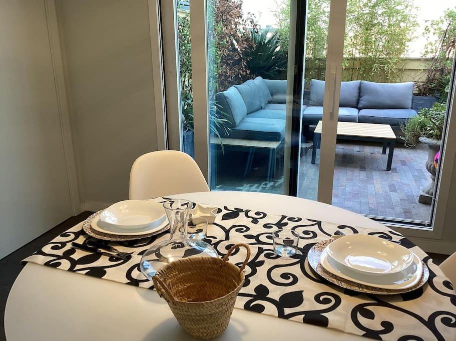 Elegant apartment metro A - by OpenRoma