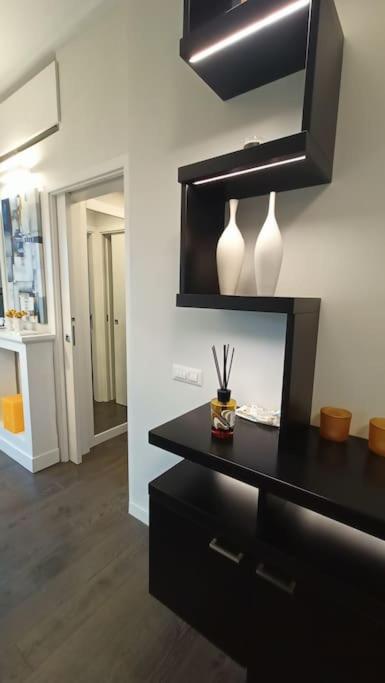 Elegant apartment metro A - by OpenRoma