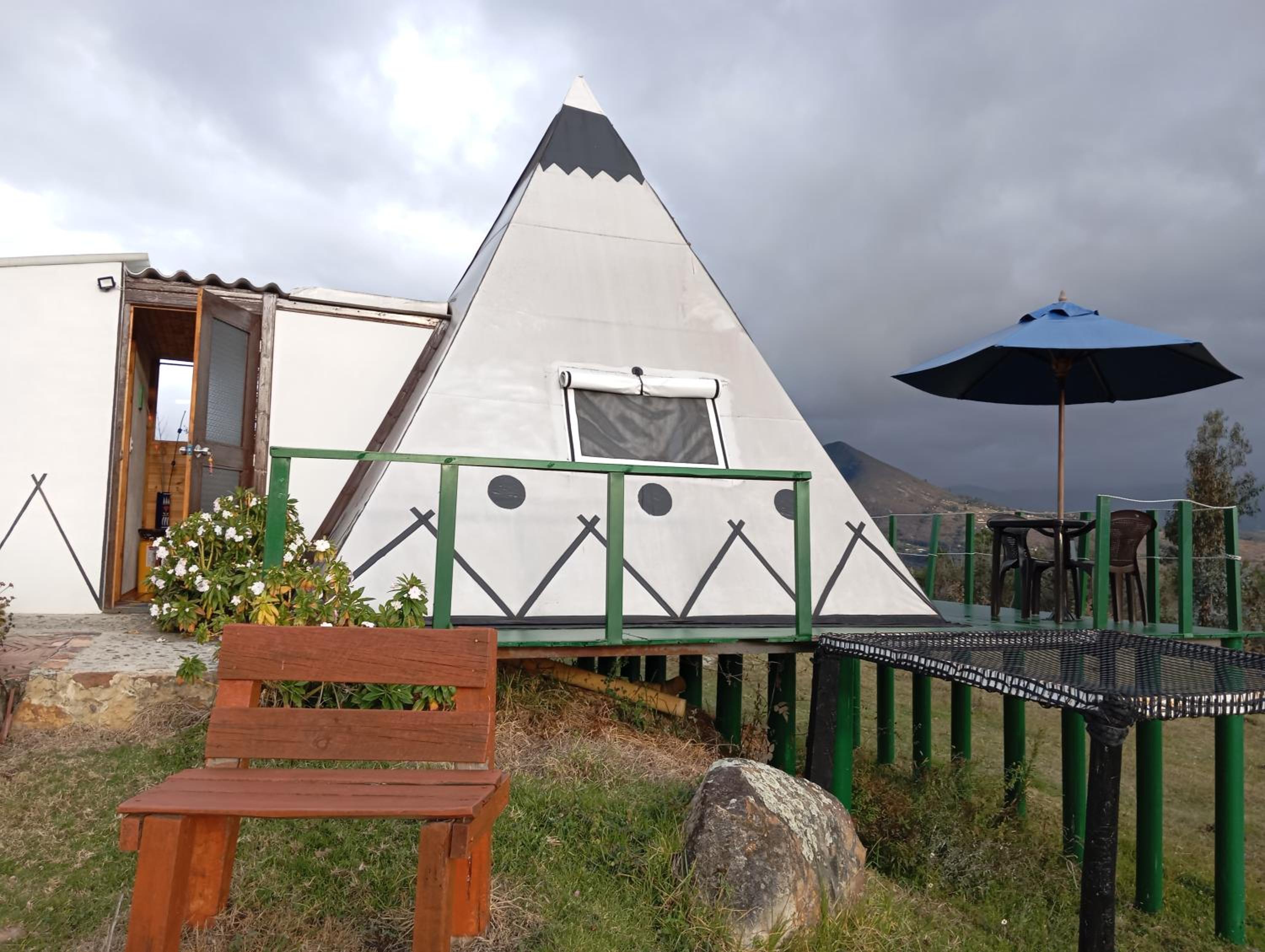 Glamping Mafer 4 Tipi pequeño