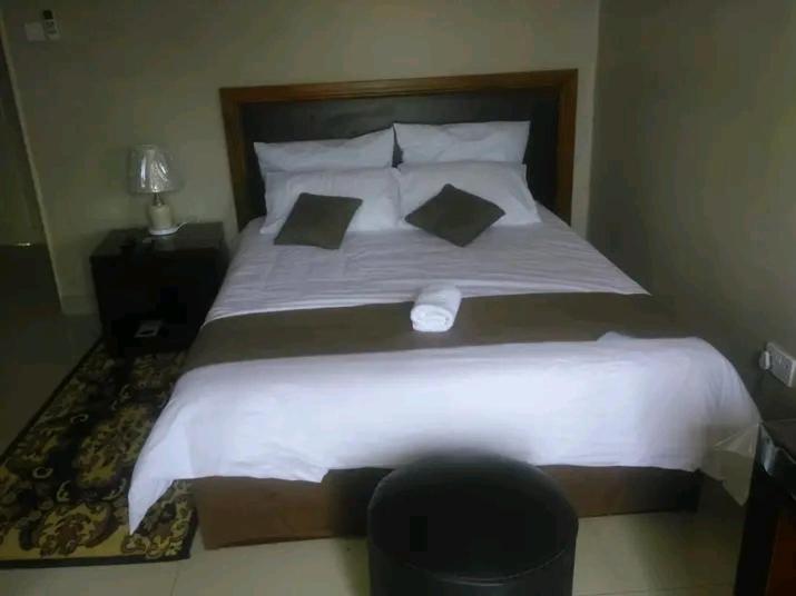 Longsight Guesthouse