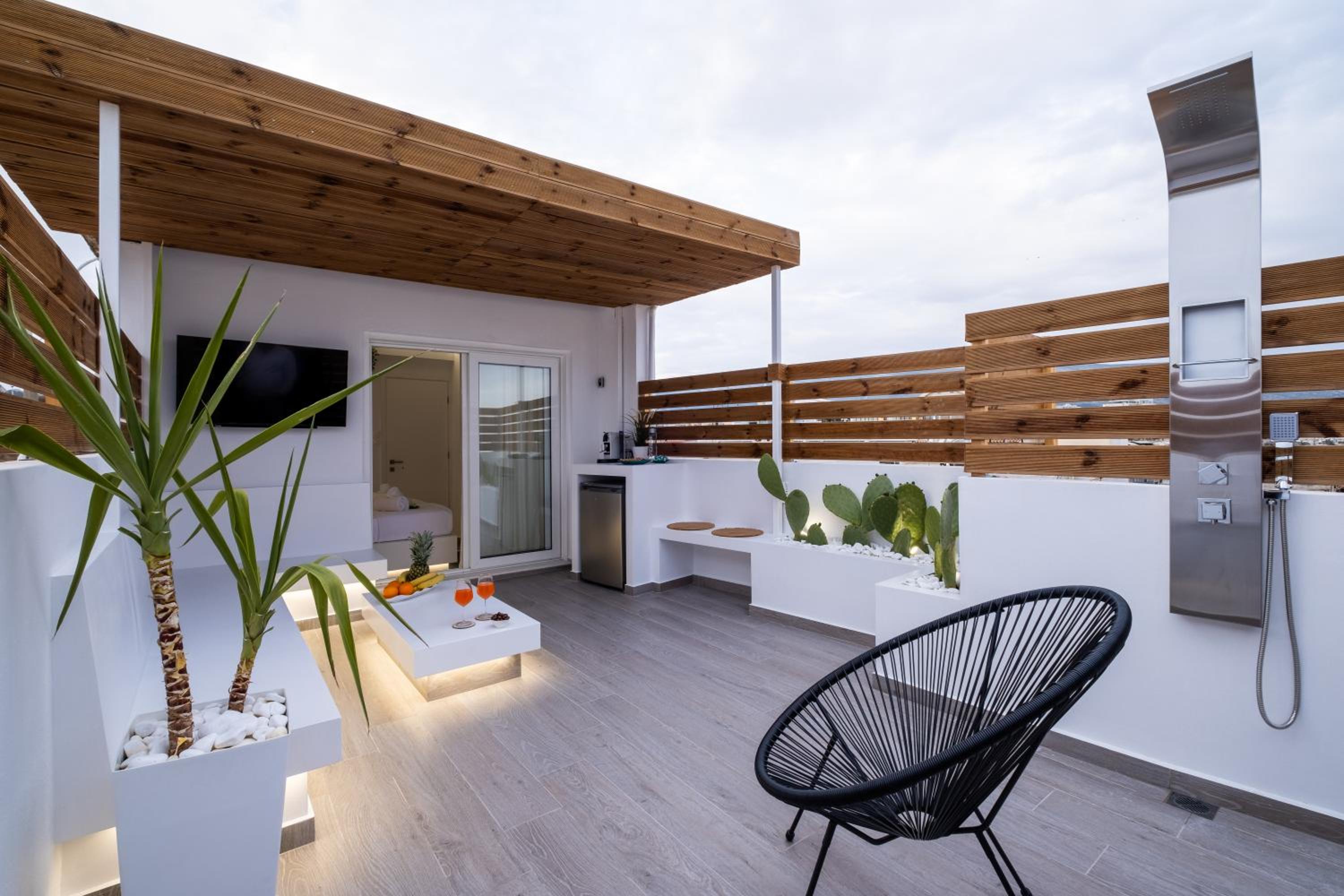 Acropolis view luxury studio with Jacuzzi photo 2