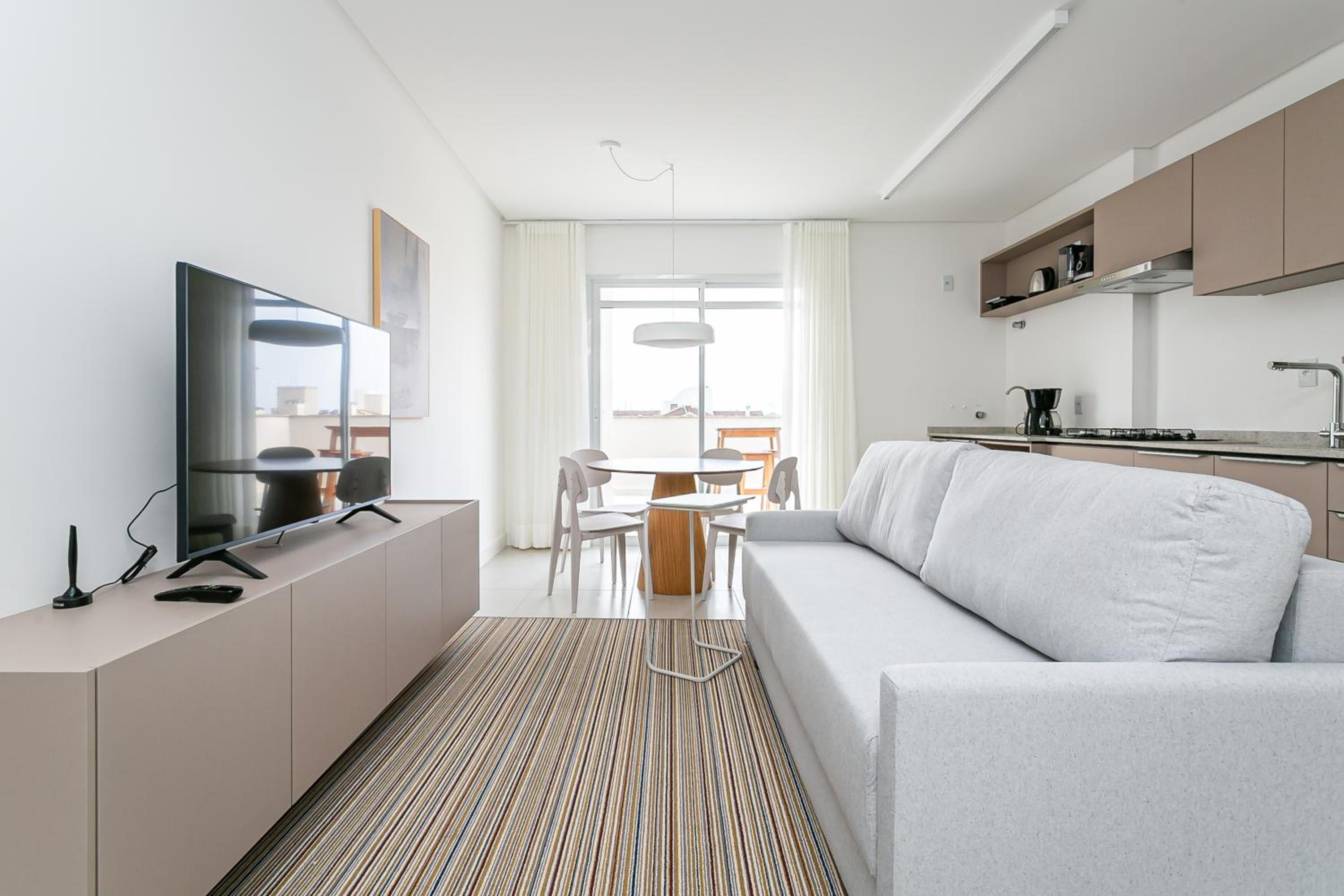 Cannes Club by Viva - Residencial a 200m da praia Ingleses do Rio Vermelho