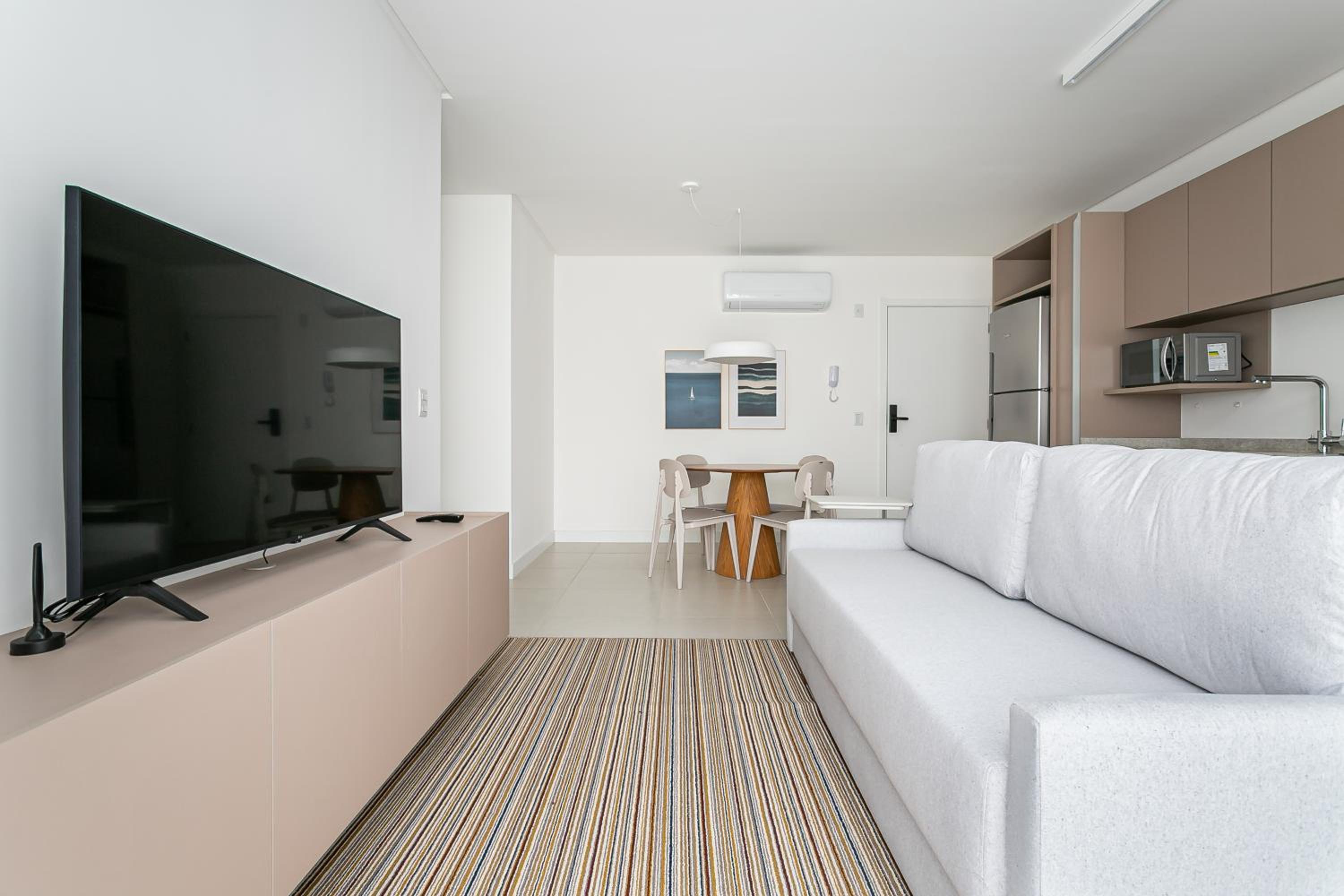 Cannes Club by Viva - Residencial a 200m da praia Ingleses do Rio Vermelho